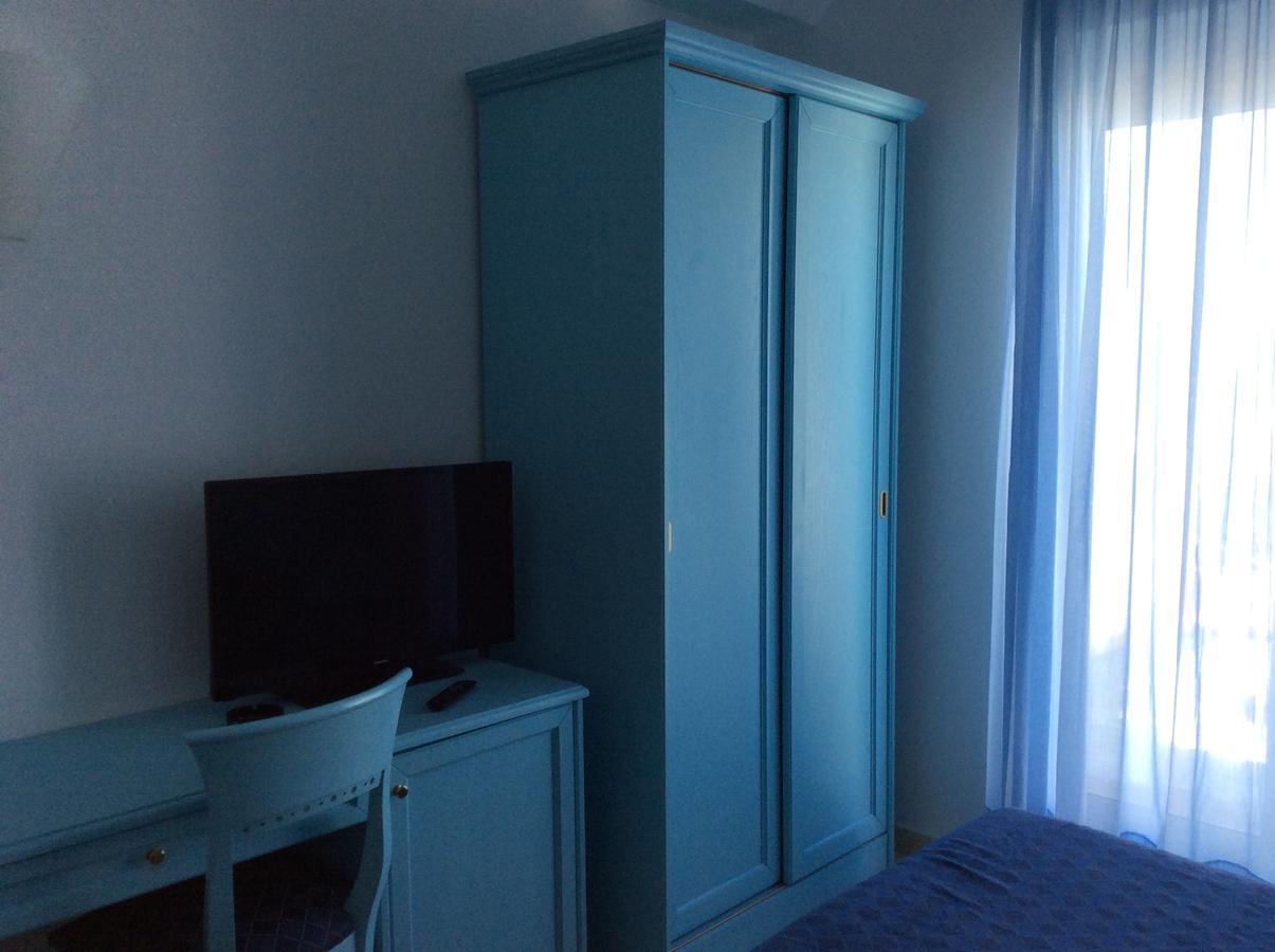 Hotel Elisa - Spiaggia Privata Inclusa Peschici Esterno foto
