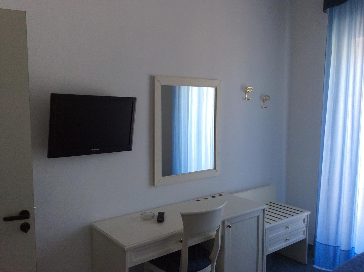 Hotel Elisa - Spiaggia Privata Inclusa Peschici Esterno foto